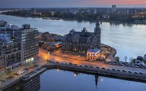 Panorama nocturno de Amberes