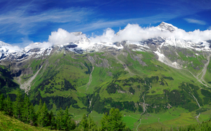 Ubicada en el coraz�n geogr�fico de Brasil, Brasilia es mucho m�s que la sede del gobierno: es una ciudad que deslumbra por su dise�o innovador, su arquitectura monumental y su visi�n de futuro. Concebida y construida en tiempo r�cord durante la d�cada de