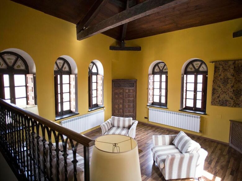 Hotel Palacio De Valderr�banos