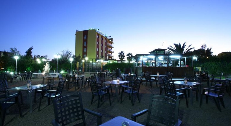Hotel Zeus