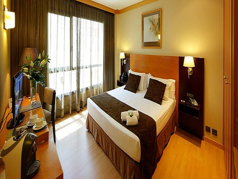 Hotel Husa Barcelona Mar
