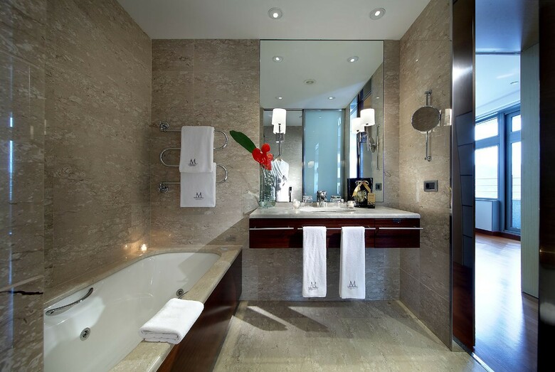 Hotel Eurostars Grand Marina