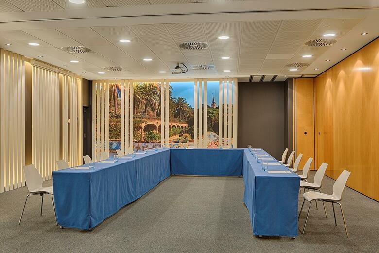 Hotel Four Points By Sheraton Barcelona Diagonal