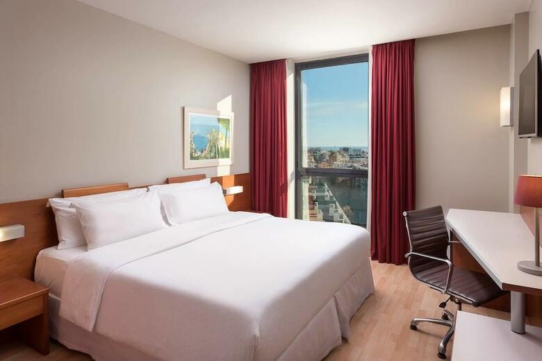 Hotel Four Points By Sheraton Barcelona Diagonal