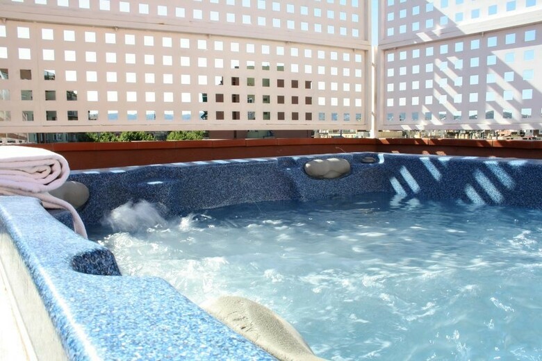 Hotel Dwo Garbi Millenni