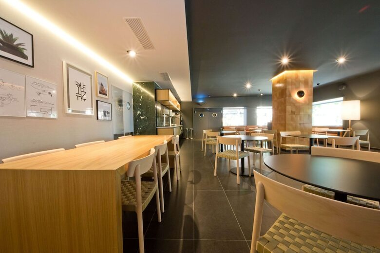 Aparthotel Atenea Vall�s