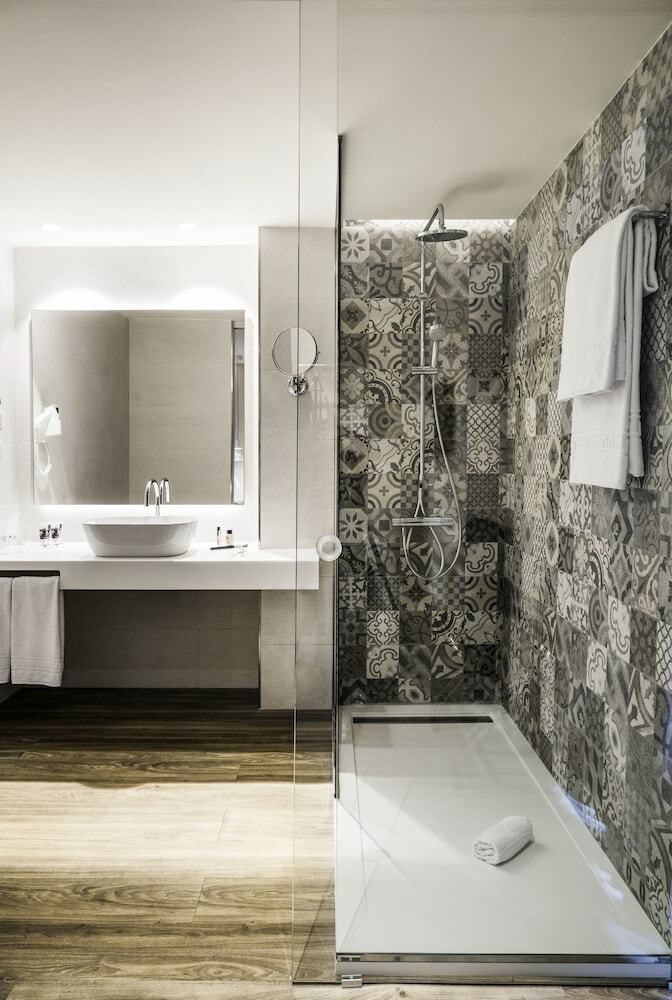 Hotel Mercure Barcelon Condor