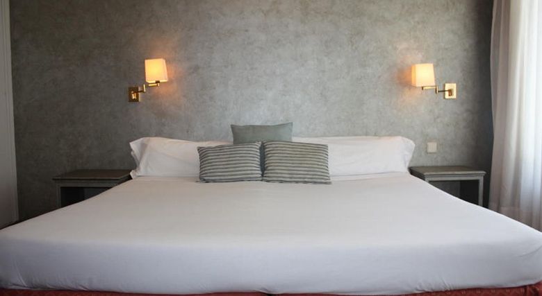 Arenas Atiram Hotels