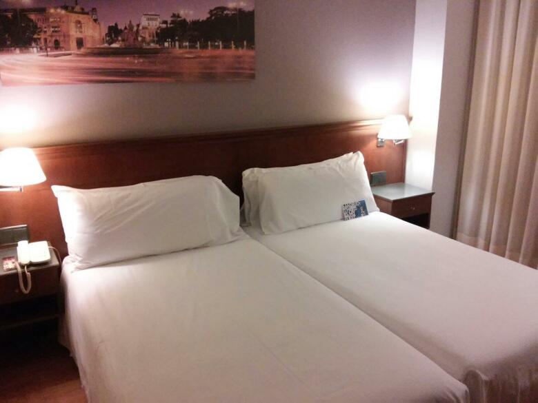 TRYP Madrid Cibeles Hotel
