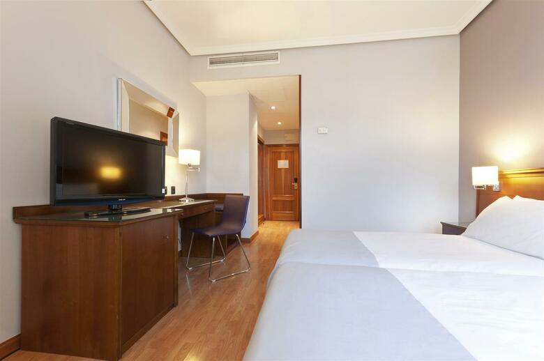 TRYP Madrid Cibeles Hotel