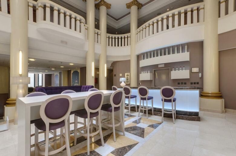 TRYP Madrid Cibeles Hotel