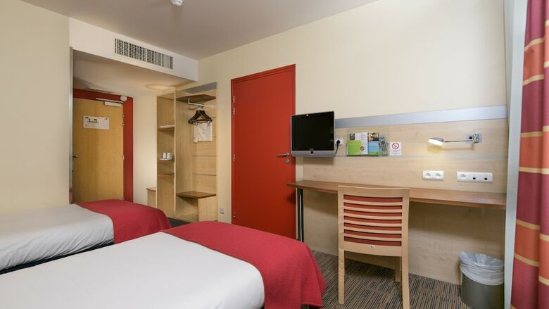 Hotel Express By Holiday Inn Saint-nazaire