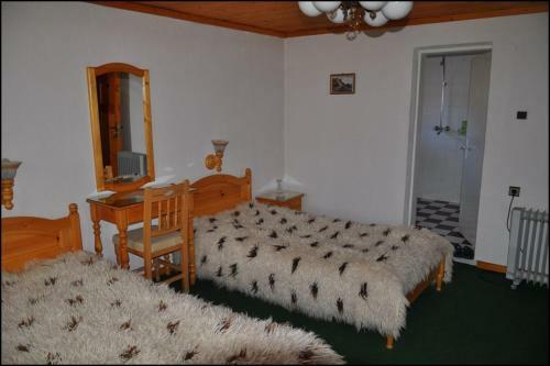 Hostal Guestrooms Sekvoia