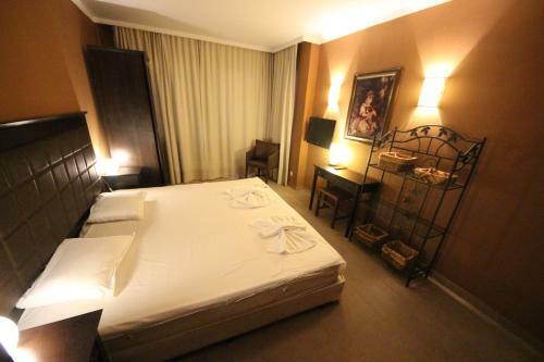 Menada Apartments In Royal Beach