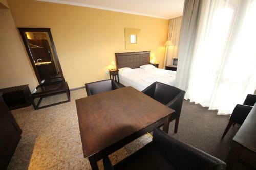Menada Apartments In Royal Beach
