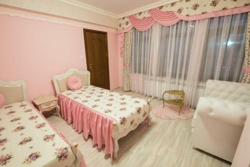 Hostal Guesthouse Versailles