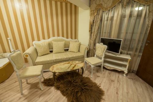 Hostal Guesthouse Versailles
