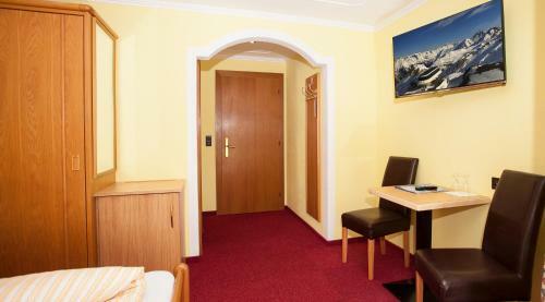 Hostal Apart Anja