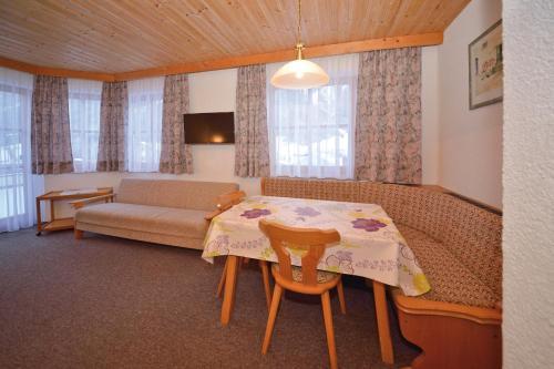 Hostal Apart Lukas