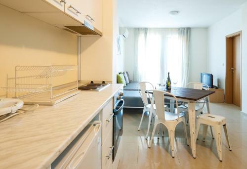 Seaside Apartment Nlv