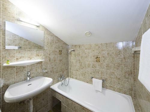 Hotel Garni Bernhard Am See