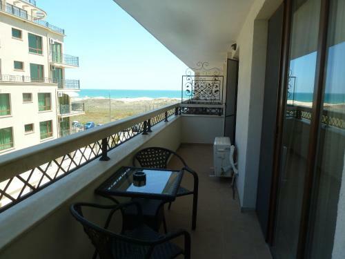 Golden Dunes Primorsko Apartments