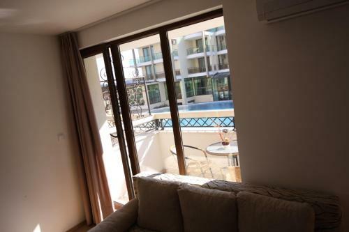 Golden Dunes Primorsko Apartments