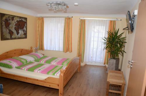 Hostal Gasthaus Hinterbr�hl