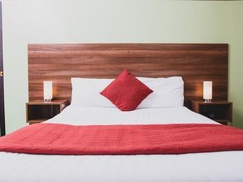 The Yenton Hotel