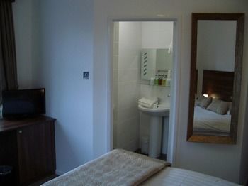 The Yenton Hotel