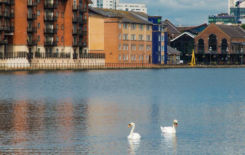 Hotel Express By Holiday Inn Cardiff Bay