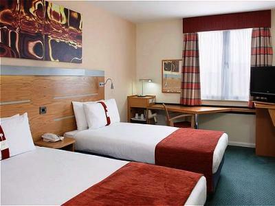 Hotel Express By Holiday Inn Cardiff Bay