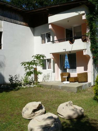 Apartments In Nature Houses Akademik