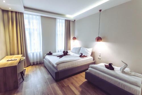 Aurellia Apartments