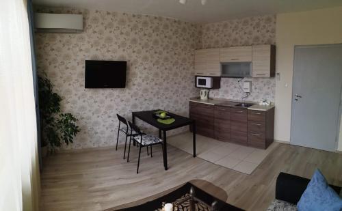 Private Home Yani Popov