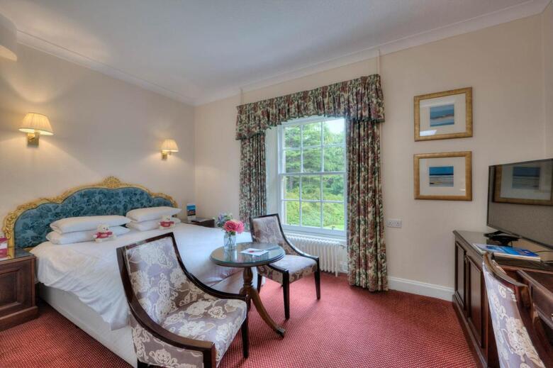 Newton Hotel