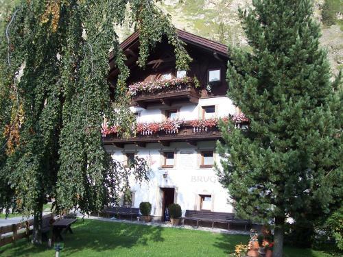Hostal G�stehaus Bruggerhof