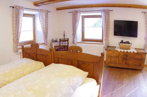 Agroturismo Rafting Camp Palfau