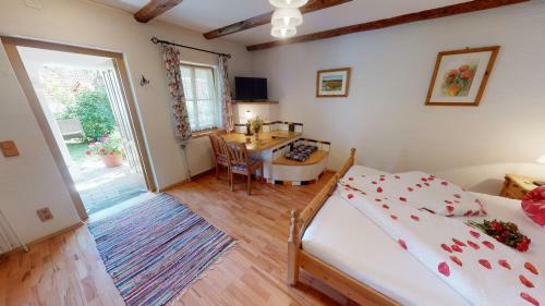 Hostal Weingut Bohrn Himmelbett
