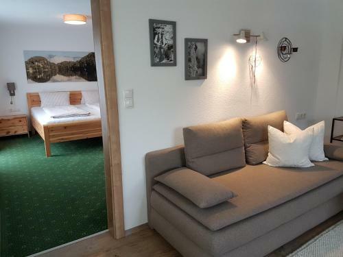 Hostal Haus Alpengl�hn