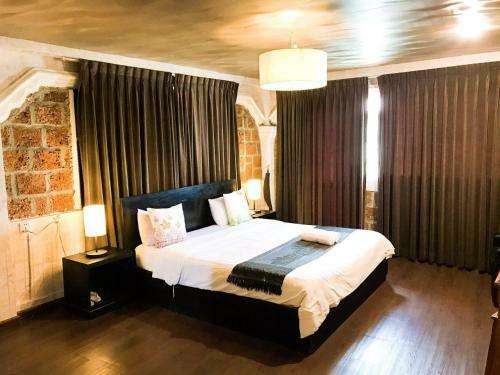 River Star Hotel