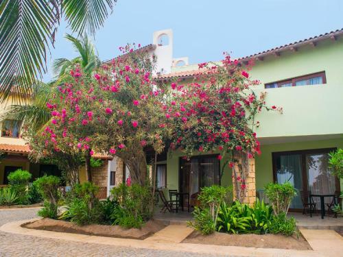 3 Bedroom Modern Duplex Apartment - Porto Antigo 1