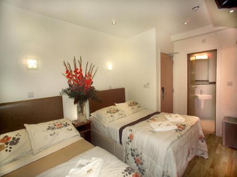 Notting Hill Gate Hotel