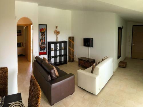 Djadsal Moradias Apartment