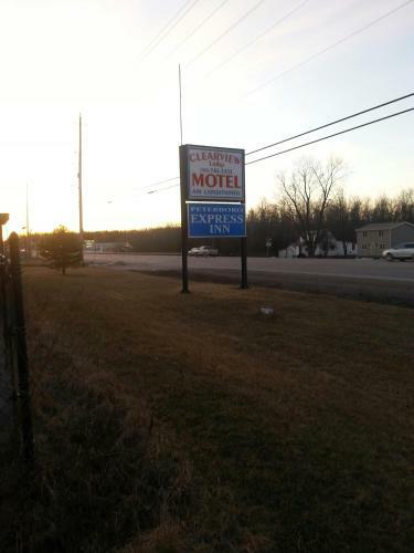 Motel Peterboro Express Inn