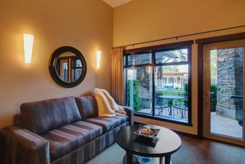 Hotel Sunrise Ridge Waterfront Resort