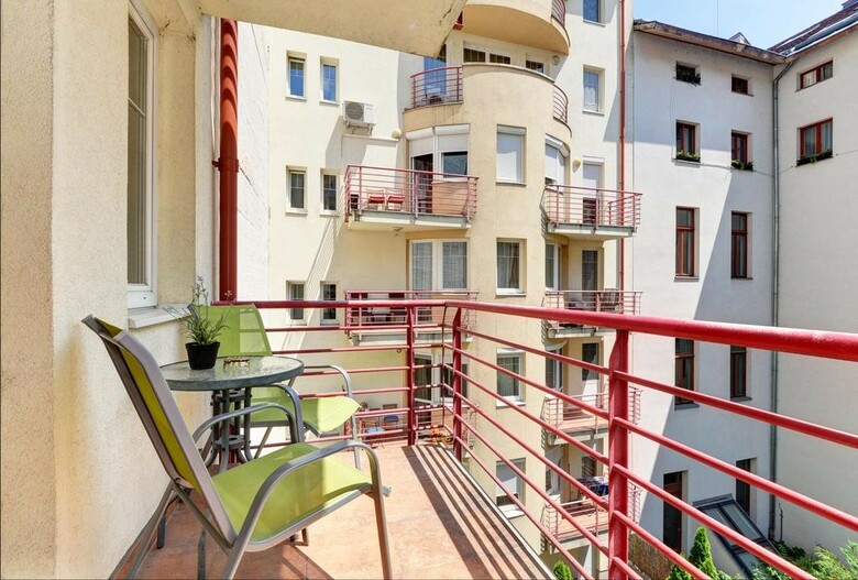 Central Passage Apartments