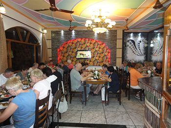 Hotel Taj Plaza