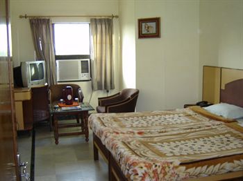Hotel Taj Plaza
