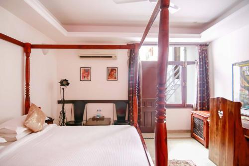 Hotel Shanti Home